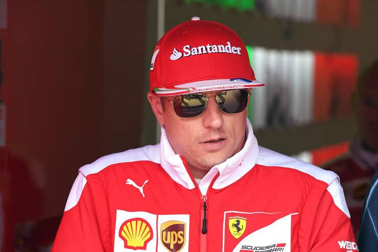 Kimi-Raeikkoenen-Ferrari-F1-Test-Silvers