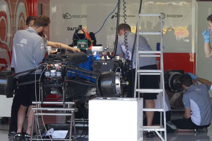 Manor-GP-Spanien-Circuit-de-Barcelona-Ca