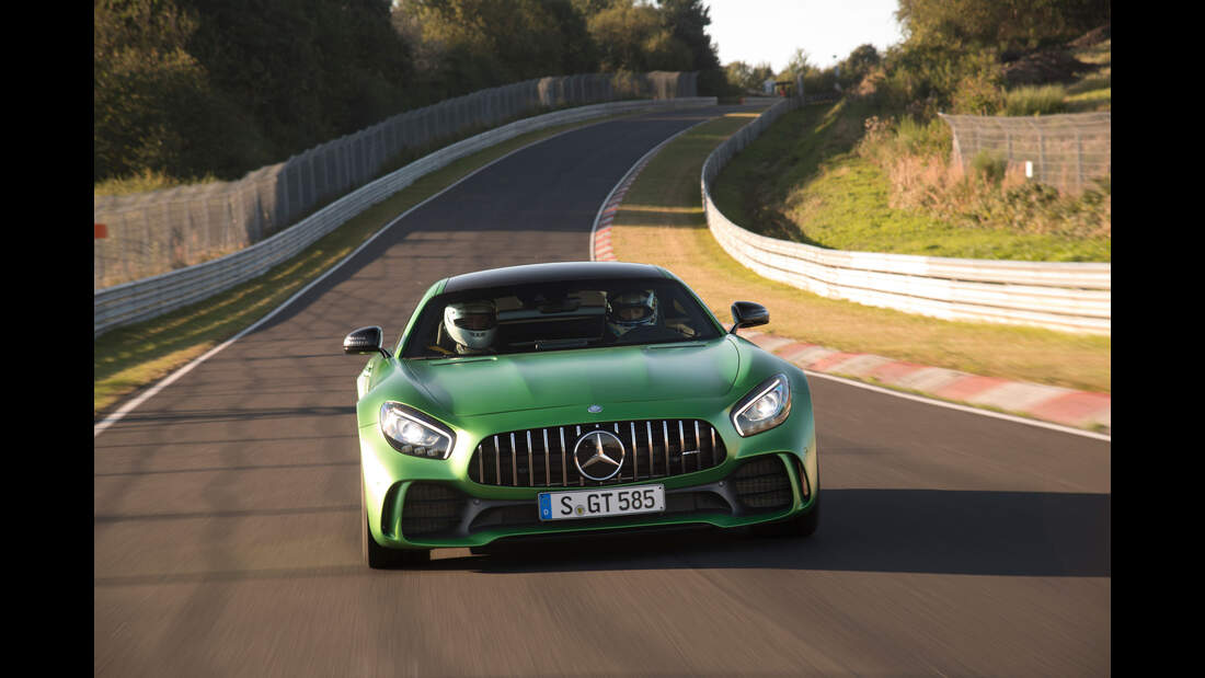 Fahrbericht Mercedes AMG GT R Geheimnis Gelber Knopf AUTO MOTOR UND