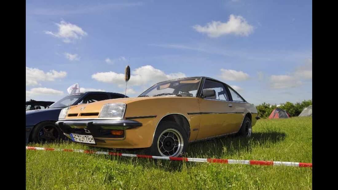 Opel Treffen Oschersleben 2010 große Opelaner Party in