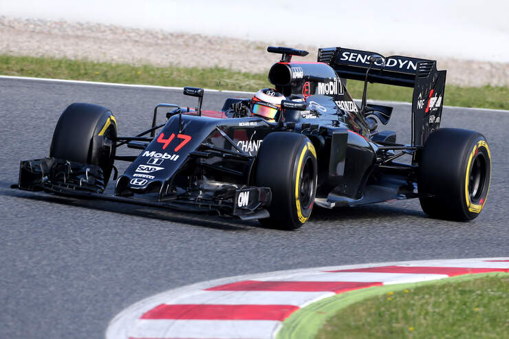 Stoffel-Vandoorne-McLaren-Barcelona-Test