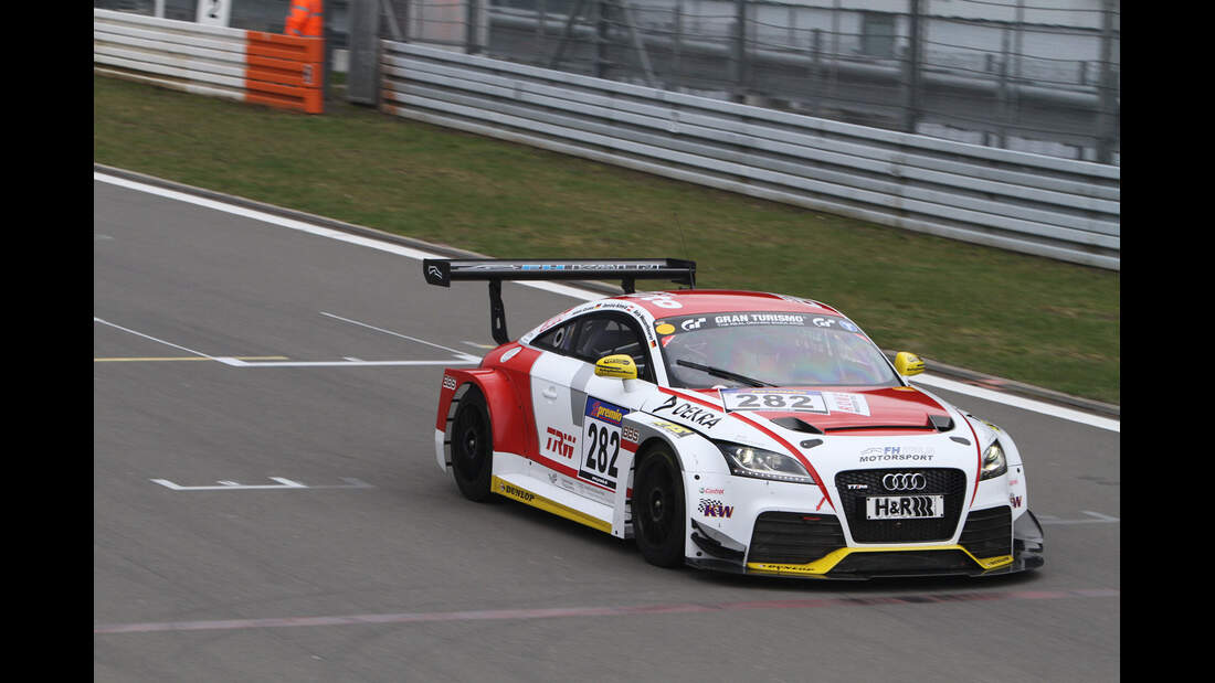 Vln H Projekt Audi Tt Rs Erster Klassensieg Beim Zweiten Rennen