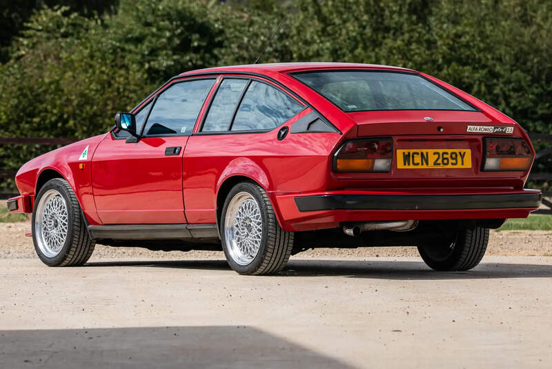  Alfa Romeo GTV6