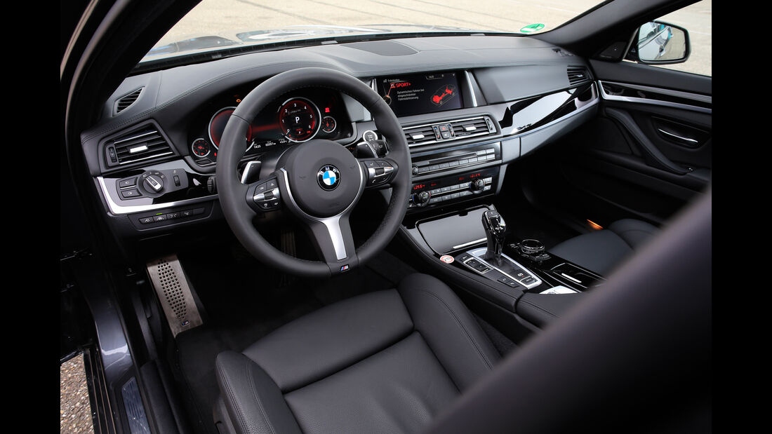  BMW 535d, Cockpit