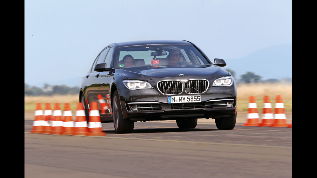  BMW 750Li, Beschleunigung