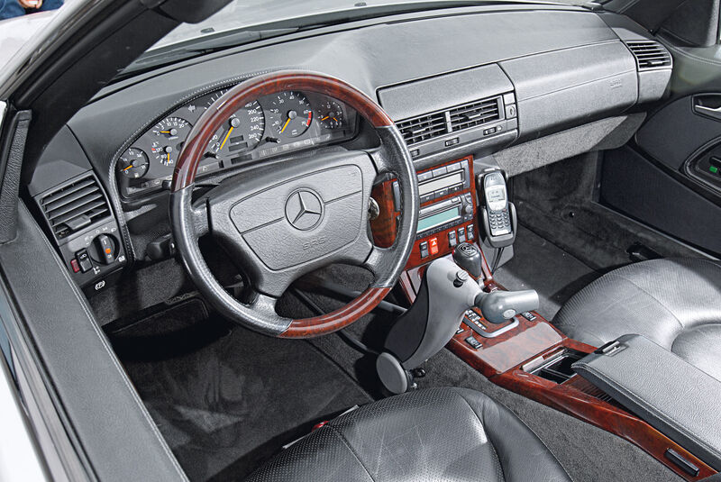  Mercedes-Benz SL 600, Cockpit, Lenkrad