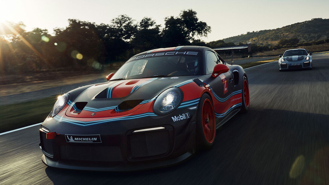  Porsche 911 GT2 RS Clubsport