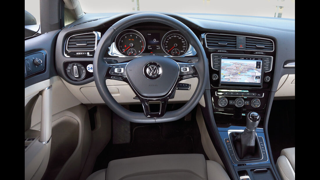 VW Golf, Lenkrad, Cockpit