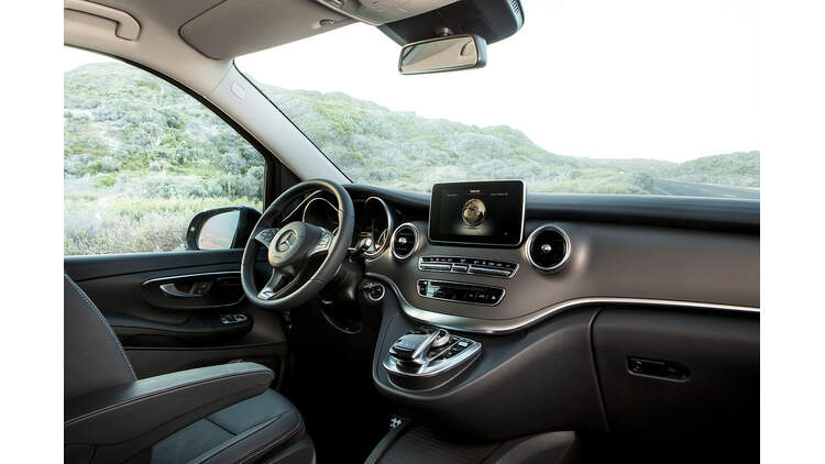 Mercedes V Klasse Erster Vergleich Mit Vw T5 Auto Motor Und Sport