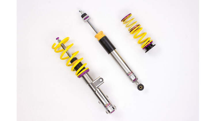 B B Mercedes Cla 45 Amg Kompakt Limo Kratzt An Der 300 Km H Marke Auto Motor Und Sport