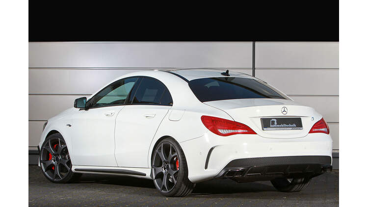 B B Mercedes Cla 45 Amg Kompakt Limo Kratzt An Der 300 Km H Marke Auto Motor Und Sport