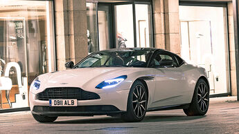 01/2018 Aston Martin DB11 V8 Coupé