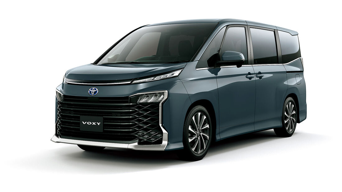 01/2022, Toyota Voxy 2022