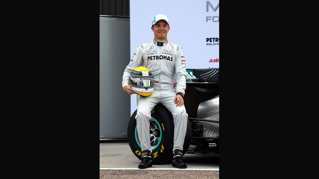 02/11 Mercedes GP W02 2011 Launch