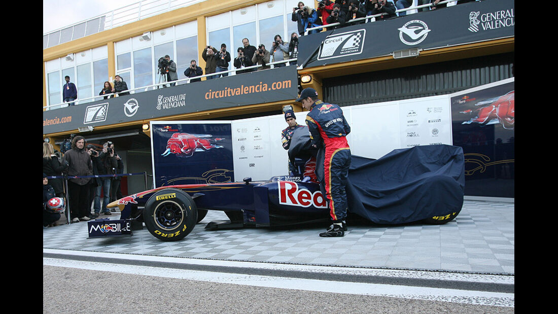 02/11 Toro Rosso STR6 2011 Launch