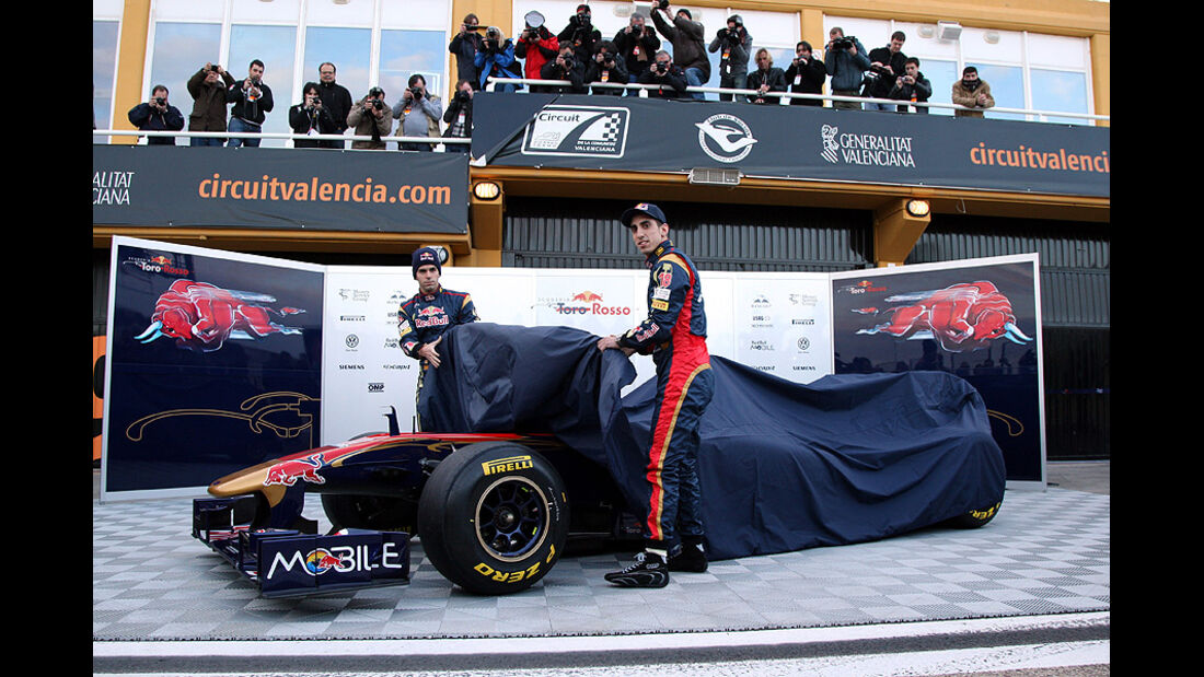02/11 Toro Rosso STR6 2011 Launch