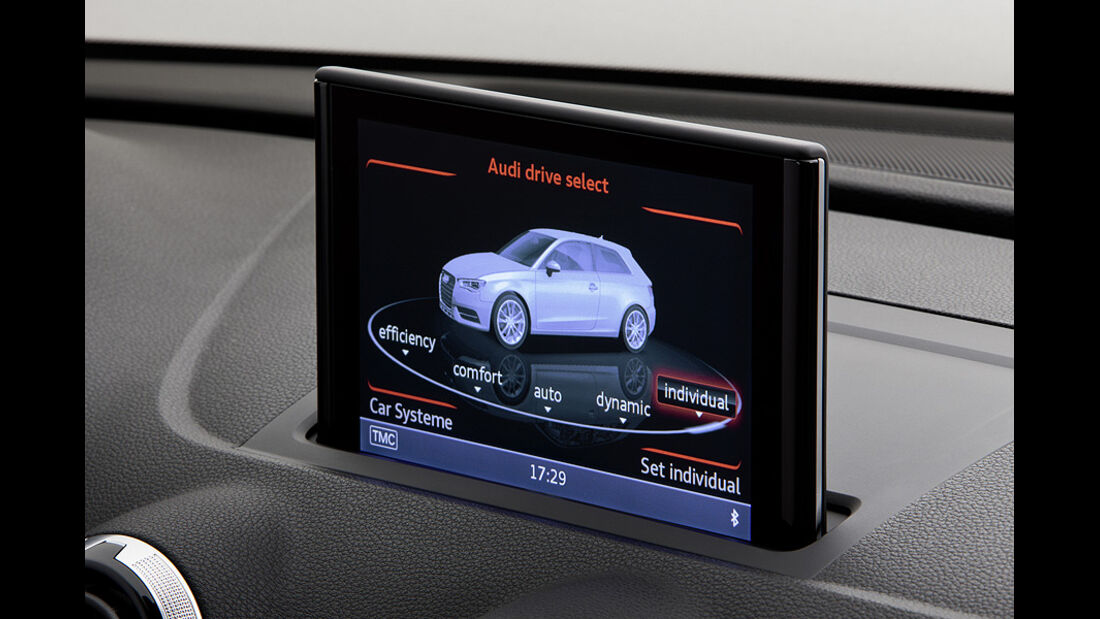 02/2012 Audi A3 , MMI Display