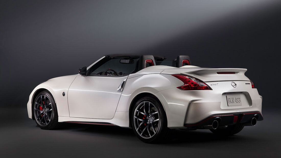 02/2015 Nissan 370Z NISMO Roadster Concept