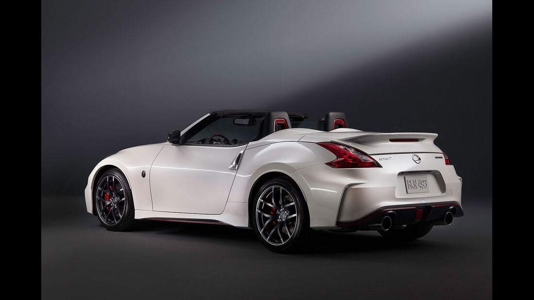 02/2015 Nissan 370Z NISMO Roadster Concept