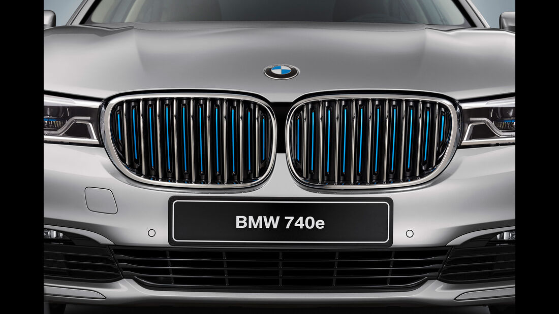 02/2016 BMW 740e iPerformance