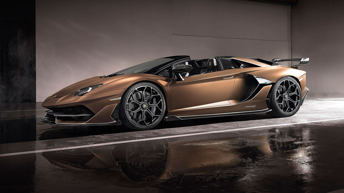 03/2019  Lamborghini Aventador SVJ Roadster