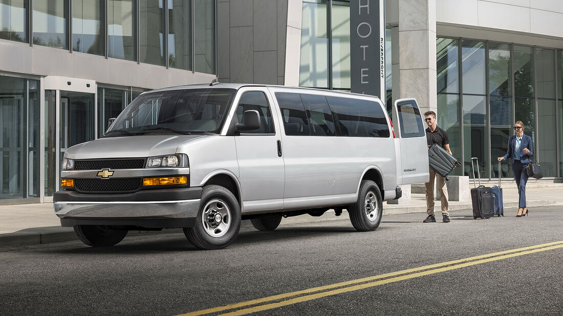 03/2020, 2021 Chevrolet Express Passenger Van