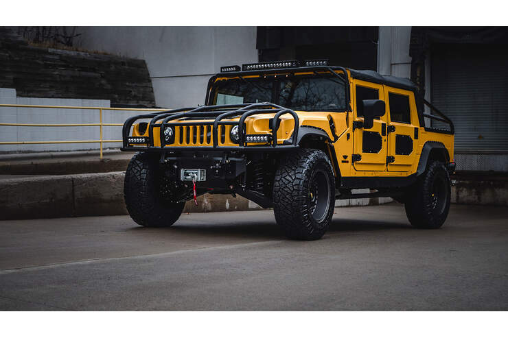 Mil Spec M1 R Vision Tuning Auf Basis Hummer H1 Auto Motor Und Sport