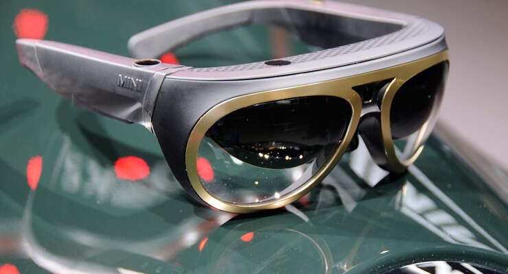 04/2015 MINI Augmented Vision