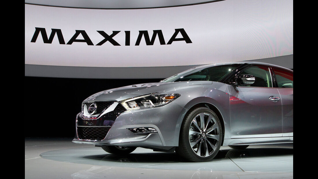 04/2015 Nissan Maxima New York Auto Show