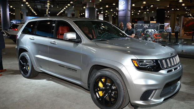 04/2017 Jeep Grand Cherokee Trackhawk