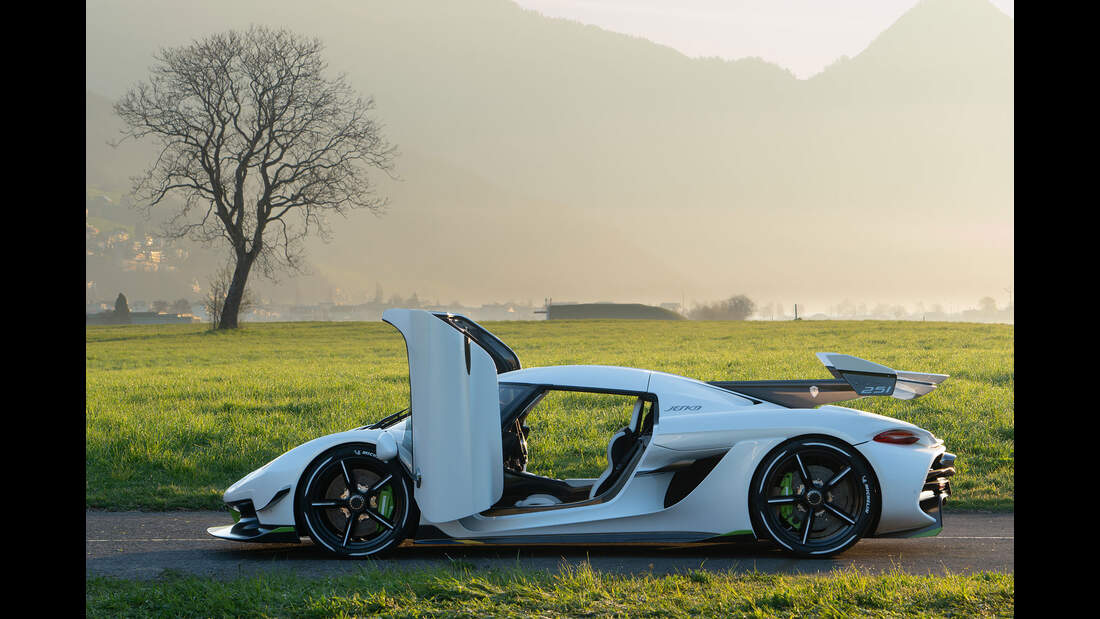 04-2019-Koenigsegg-Jesko-169FullWidthArticleGalleryOverlay-c53610a0-1546099.jpg