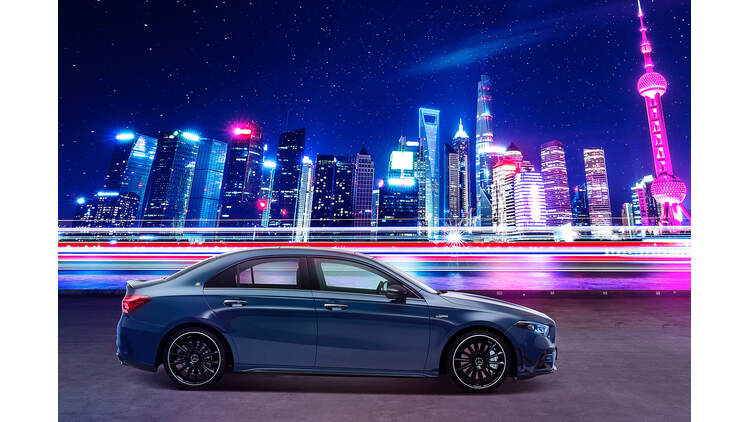 Mercedes Amg A 35 L 4 Matic Auf Der Shanghai Auto Show Auto Motor Und Sport