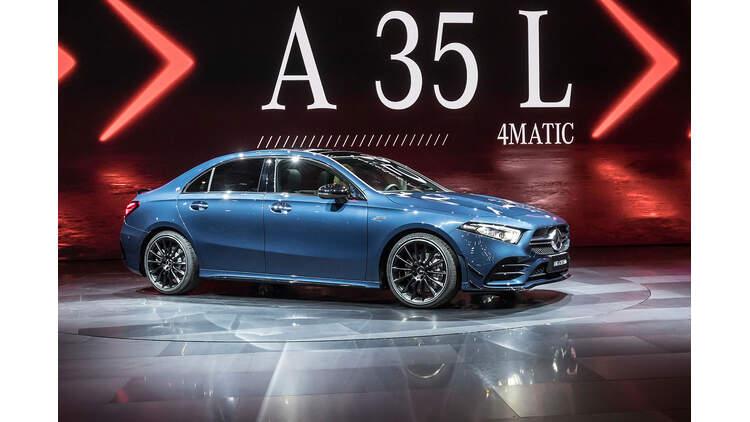 Mercedes Amg A 35 L 4 Matic Auf Der Shanghai Auto Show Auto Motor Und Sport