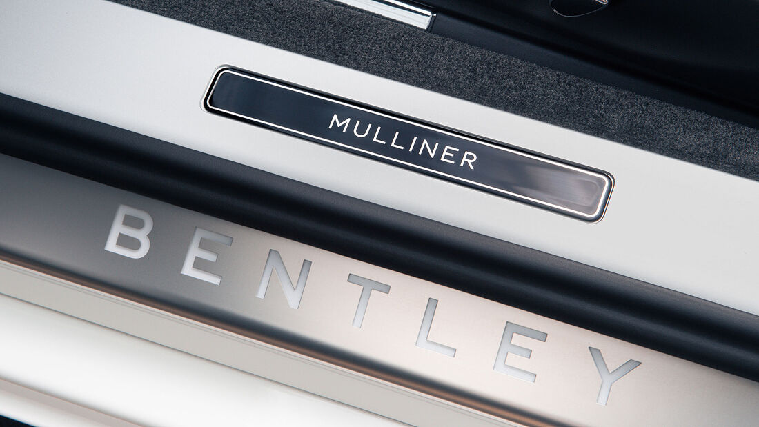 04/2021, Bentley Continental GT V8 Equinox Edition by Mulliner