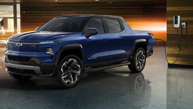 04/2022, Chevrolet Silverado EV