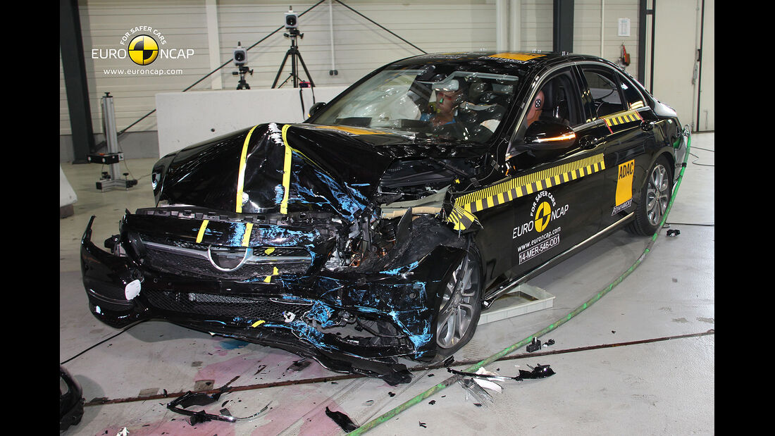 05/2014 EuroNCAP Crashtest Mercedes C-Klasse