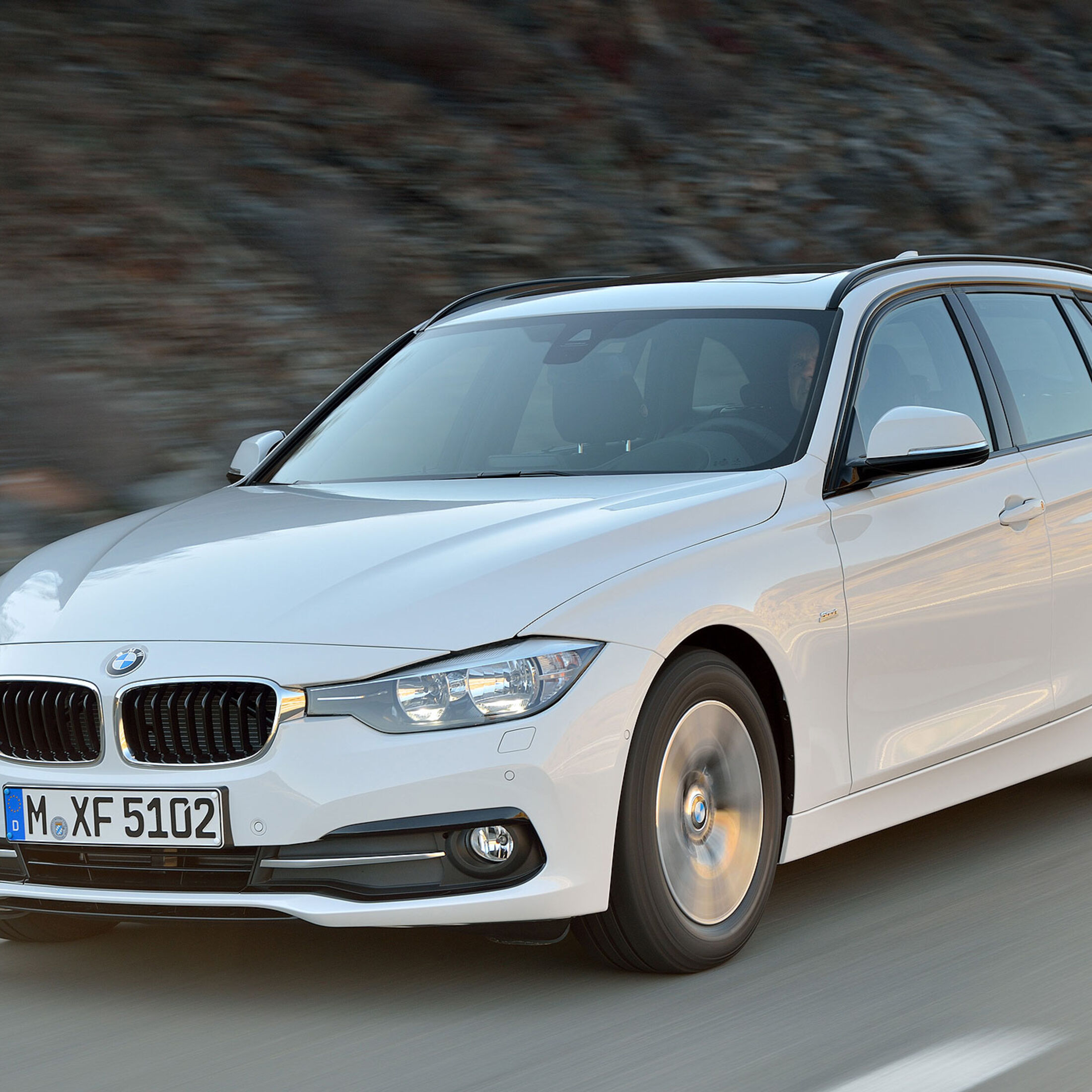 BMW 3er Facelift: Blick geschärft, Motoren überarbeitet