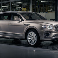 05/2022, Bentley Bentayga EWB Azure First Edition