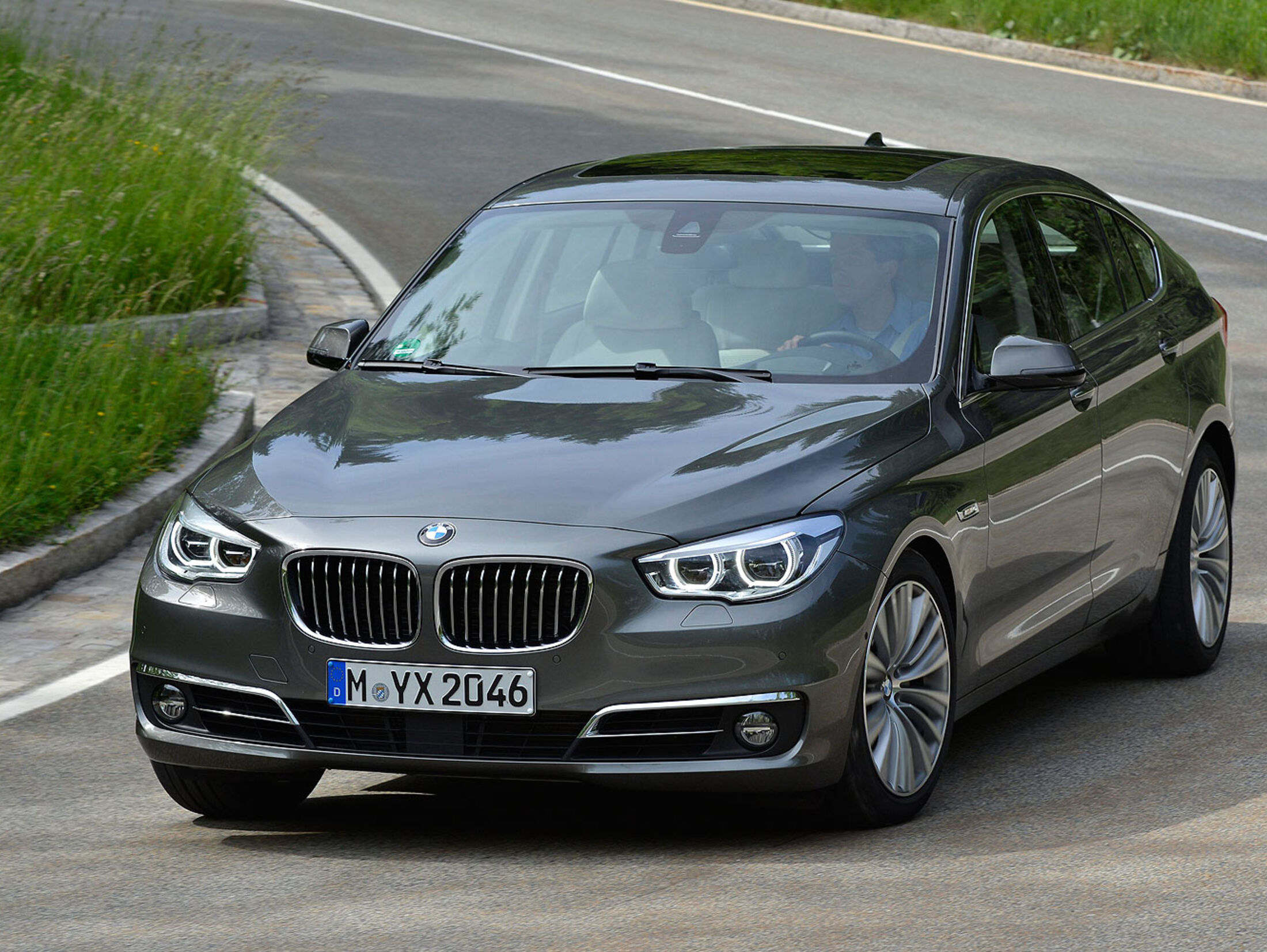 2023 BMW 535I Gt Review