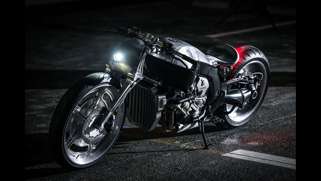 06/2015, BMW Motorrad Ignite Straight Six Projekt