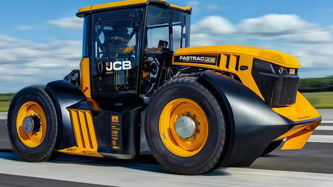 JCB Fastrac-Traktor fährt 166,7 km/h: Neuer Speed-Rekord - auto motor ...