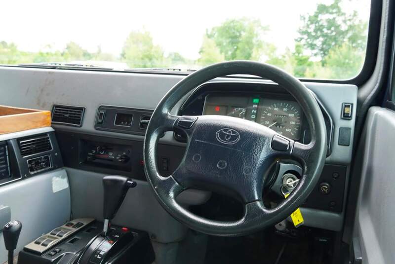06/2025 Toyota Mega Cruiser Safari Auktion