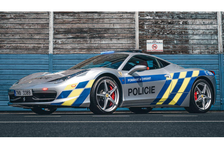 Ferrari 458 Italia pro českou policii: Kdysi gangsterské auto, nyní policejní auto