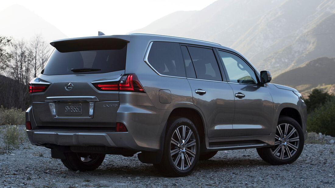 08/2015, Lexus LX 570 Facelift