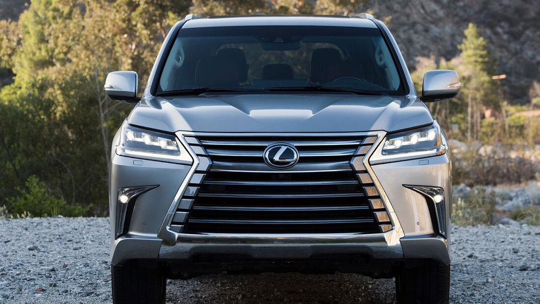 08/2015, Lexus LX 570 Facelift