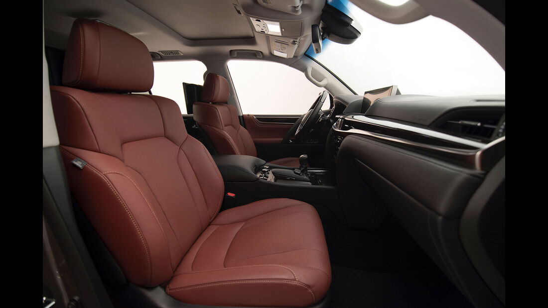 08/2015, Lexus LX 570 Facelift