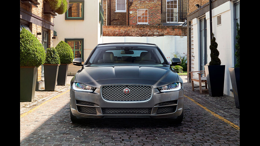 09/2014 Jaguar XE Portfolio