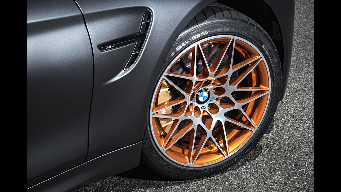 10/2015 BMW M4 GTS 7.10. Sperrfrist
