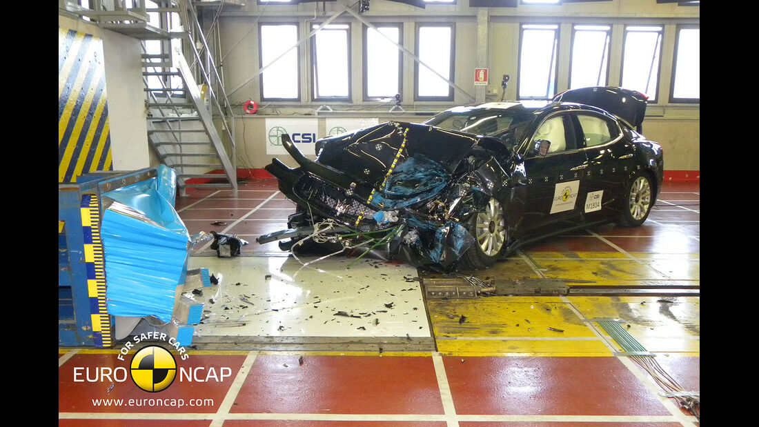 11/2013, EuroNCAP-Crashtest, Maserati Ghibli