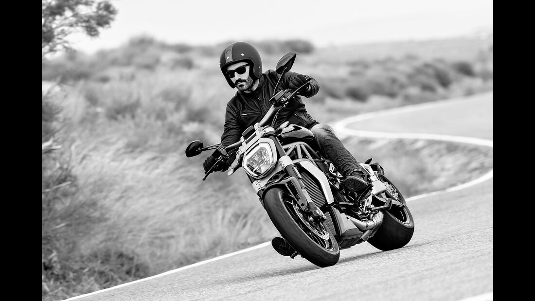 11/2015, Ducati XDiavel Motorrad